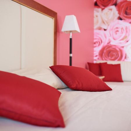 Belfiore Park Hotel 4Stars Superior "Adults Only" Бренцоне-суль-Гарда Номер фото