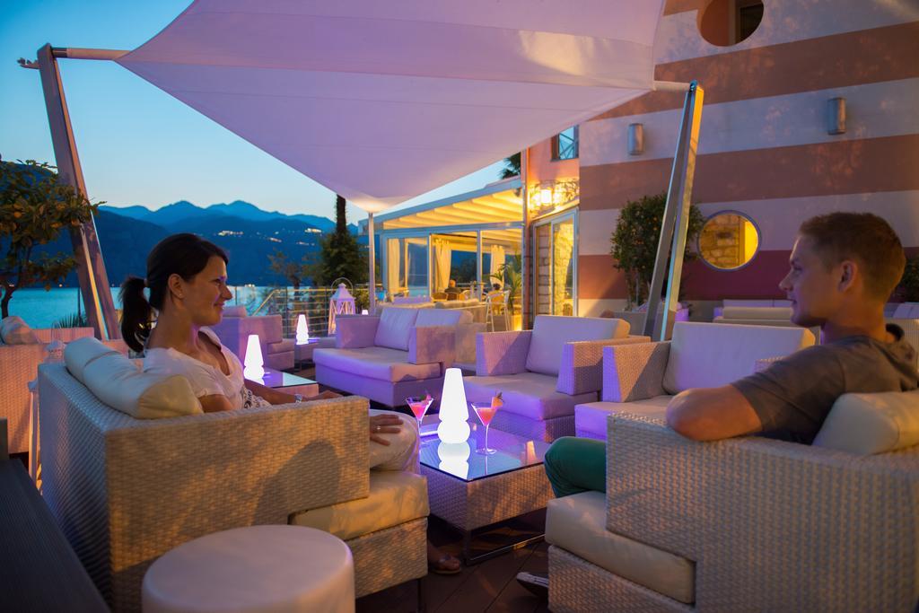 Belfiore Park Hotel 4Stars Superior "Adults Only" Бренцоне-суль-Гарда Екстер'єр фото