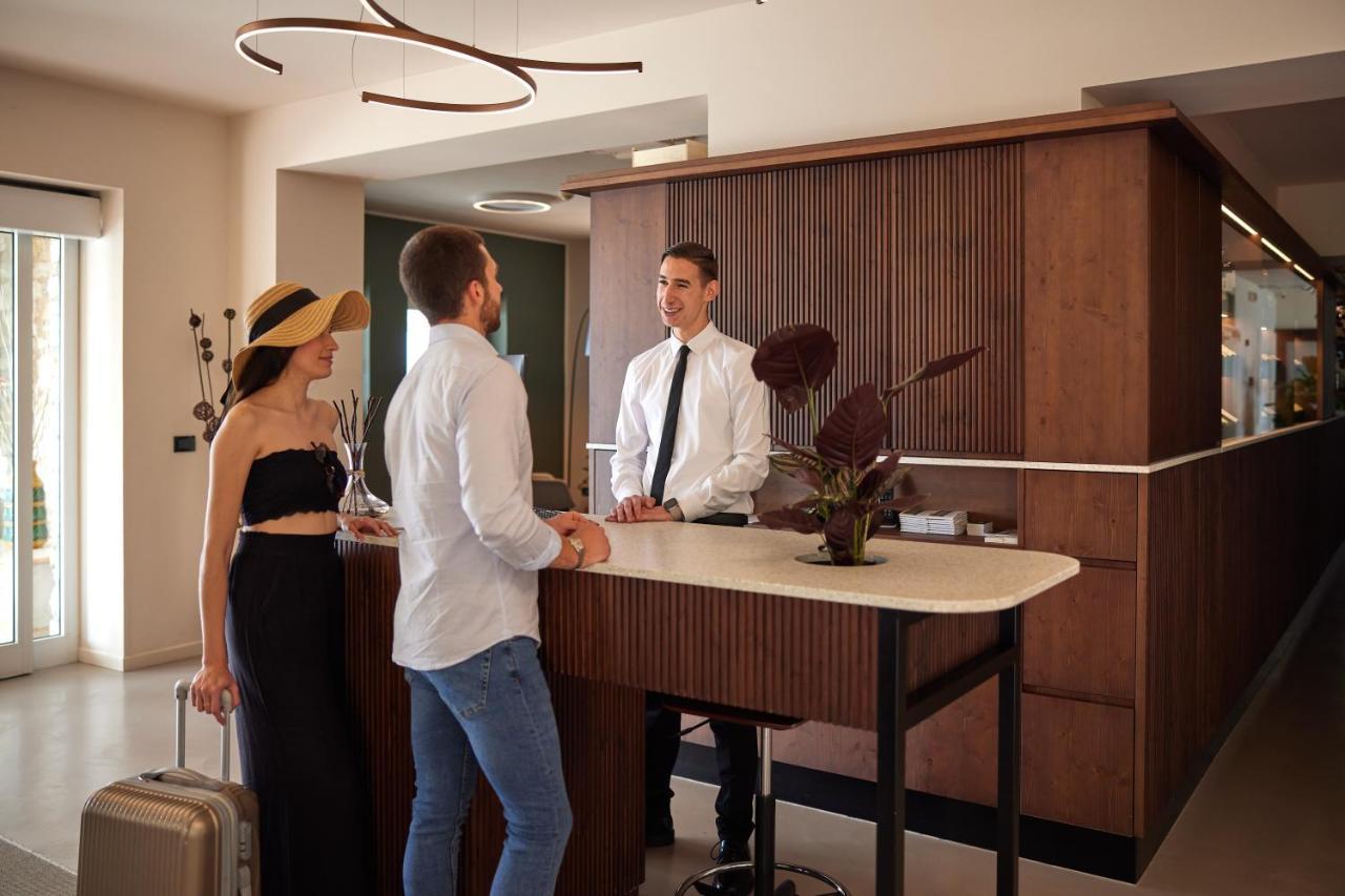 Belfiore Park Hotel 4Stars Superior "Adults Only" Бренцоне-суль-Гарда Екстер'єр фото