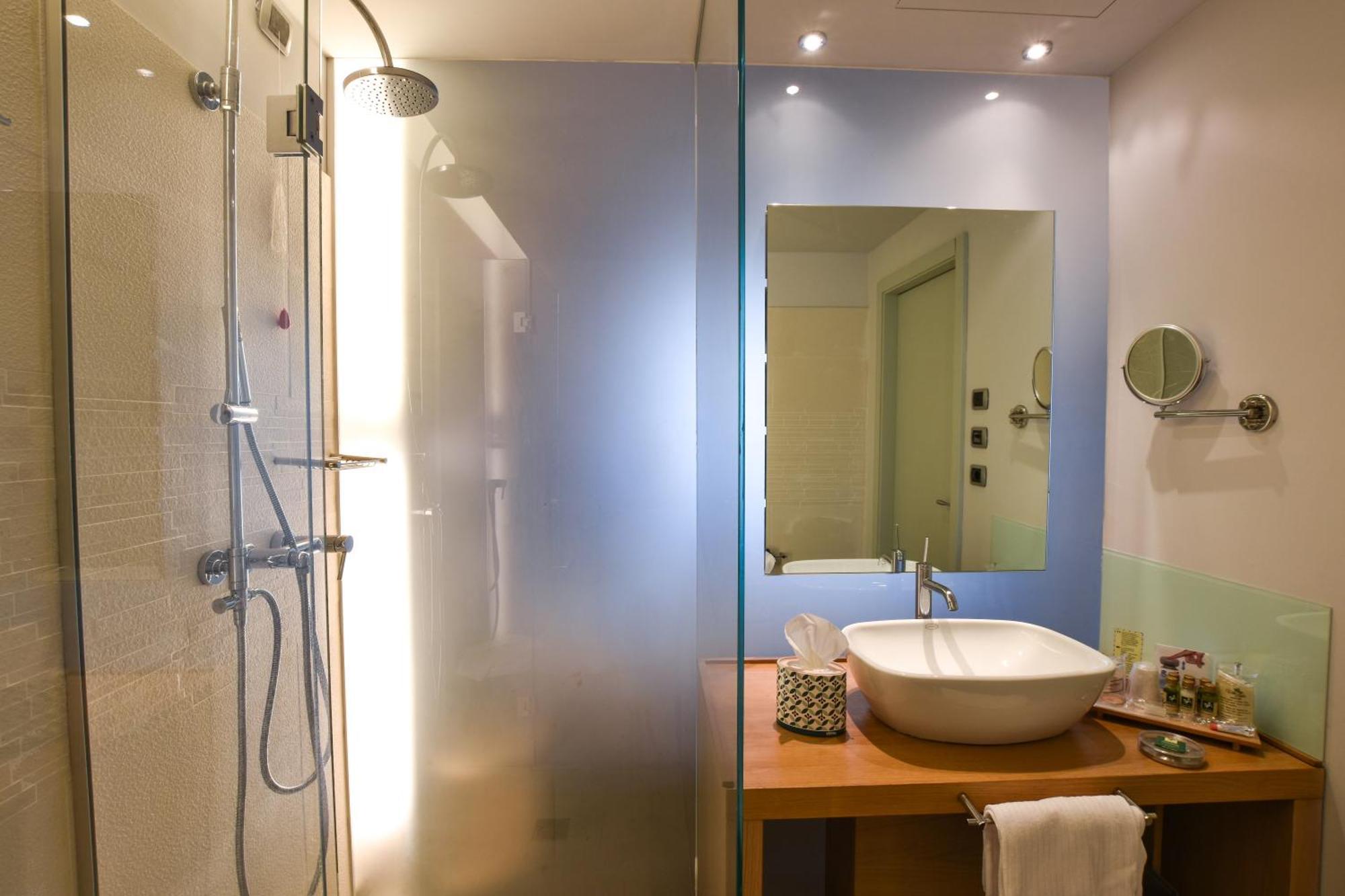 Belfiore Park Hotel 4Stars Superior "Adults Only" Бренцоне-суль-Гарда Номер фото